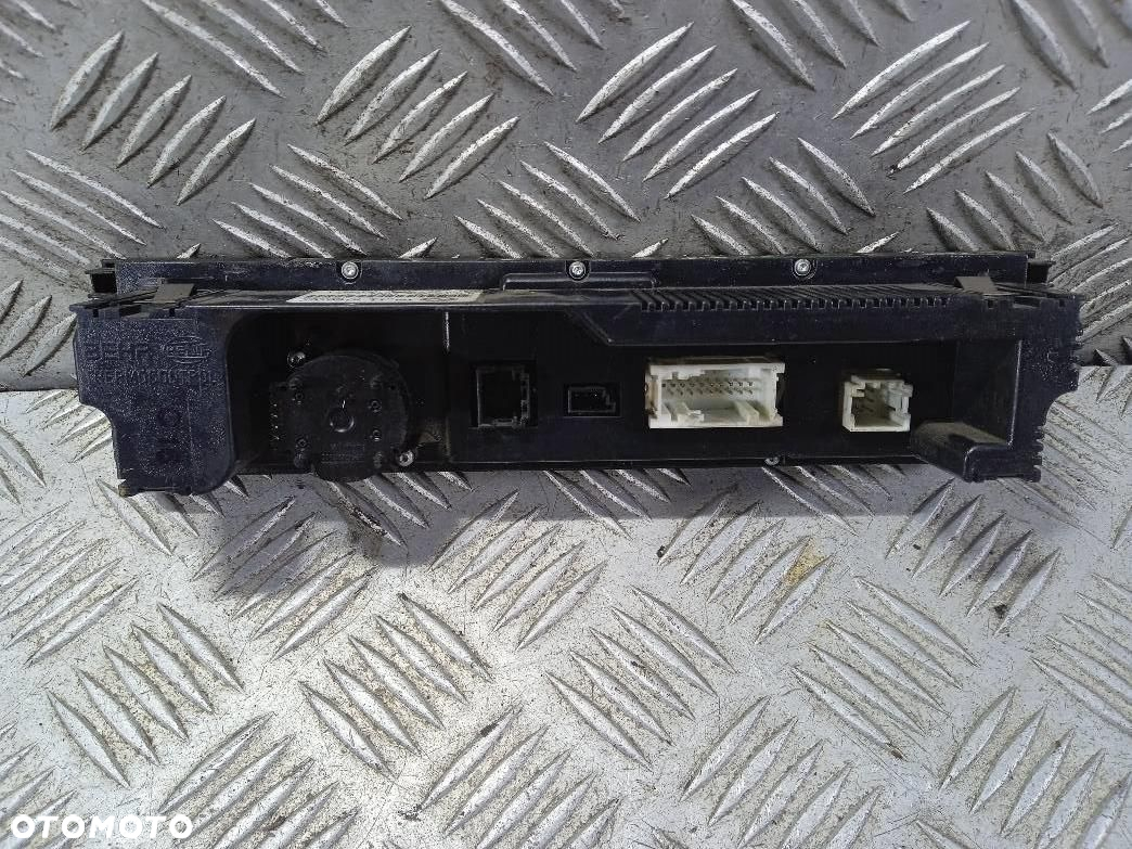 PANEL NAWIEWU KLIMATYZACJI BMW E4664.114126707 - 2