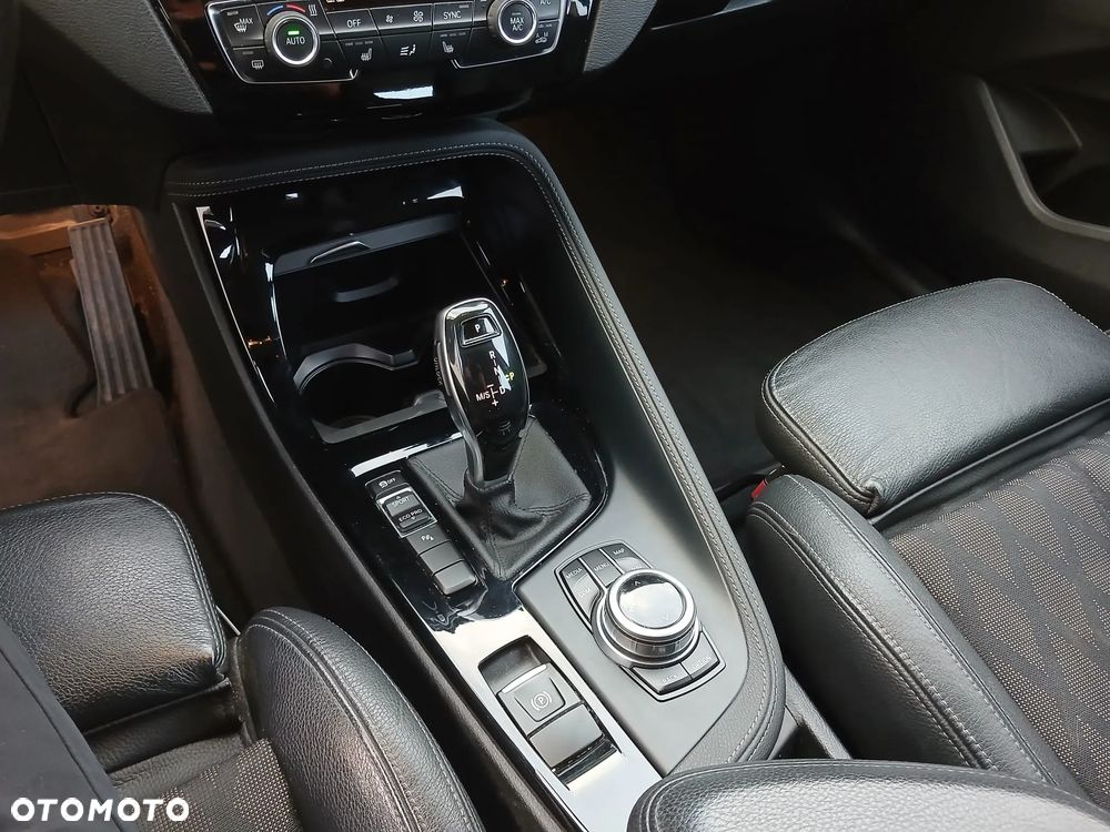 BMW X1 sDrive18i - 13