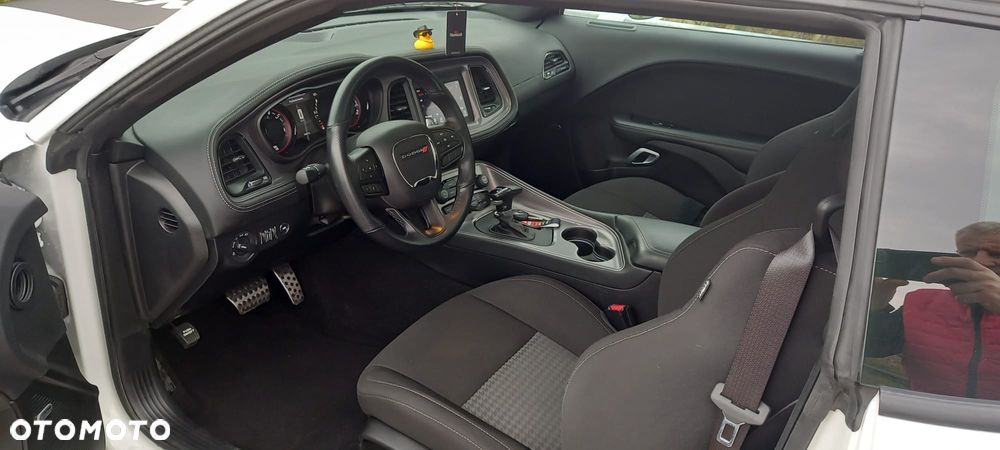 Dodge Challenger 5.7 R/T - 10