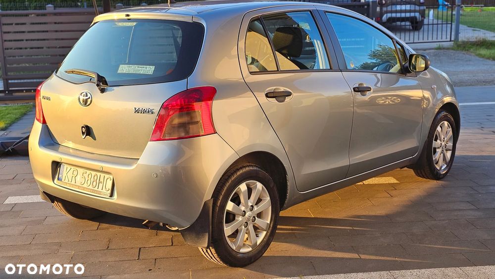 Toyota Yaris 1.3 Luna A/C - 5