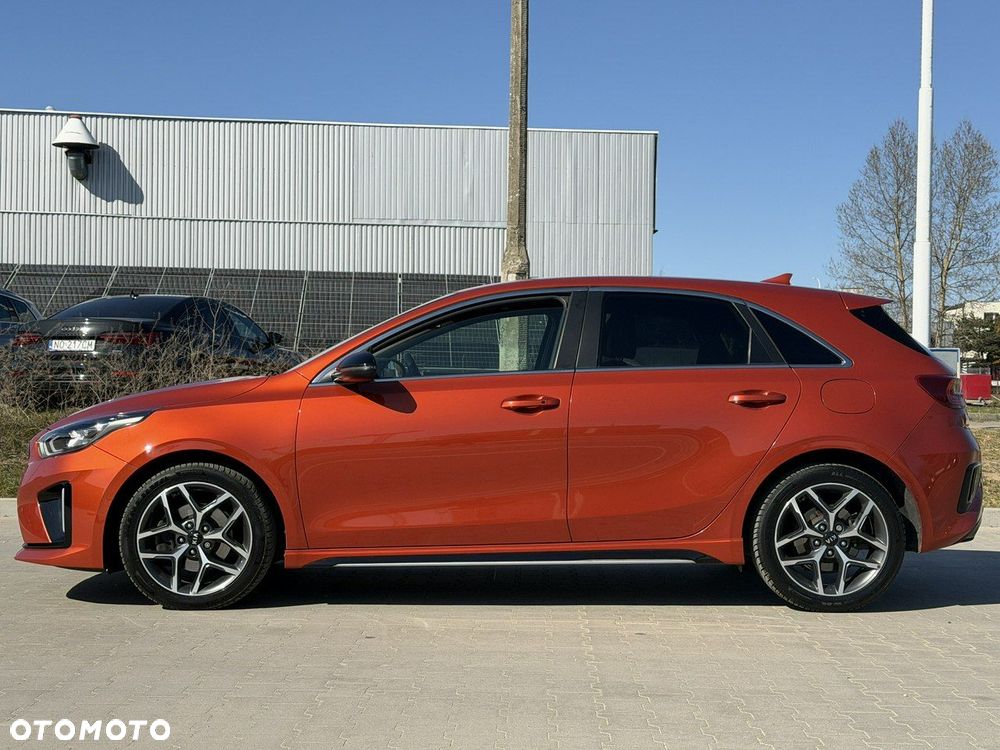 Kia Ceed 1.6 CRDi (48V Mild-Hybrid) DCT7 GT Line - 6