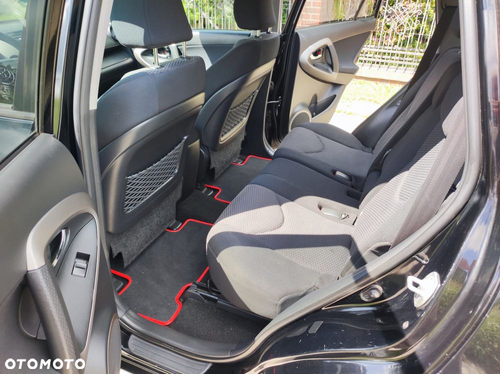 Toyota RAV4 2.0 VVT-i Sol - 20