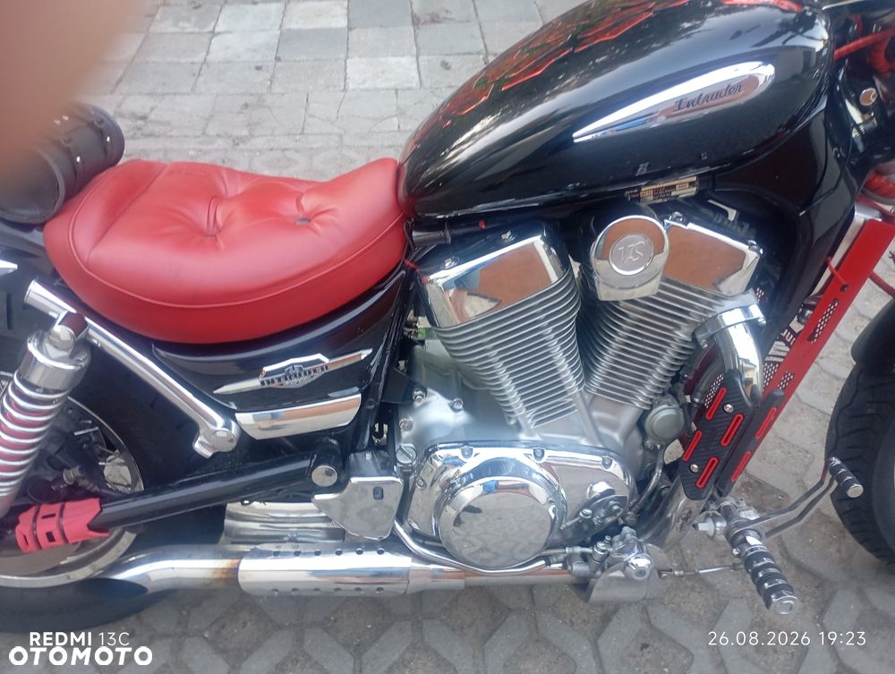 Suzuki Intruder - 13