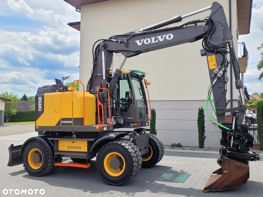 Volvo EWR150E / ROTOTILT ze szczypcami / 2018rok / - 1