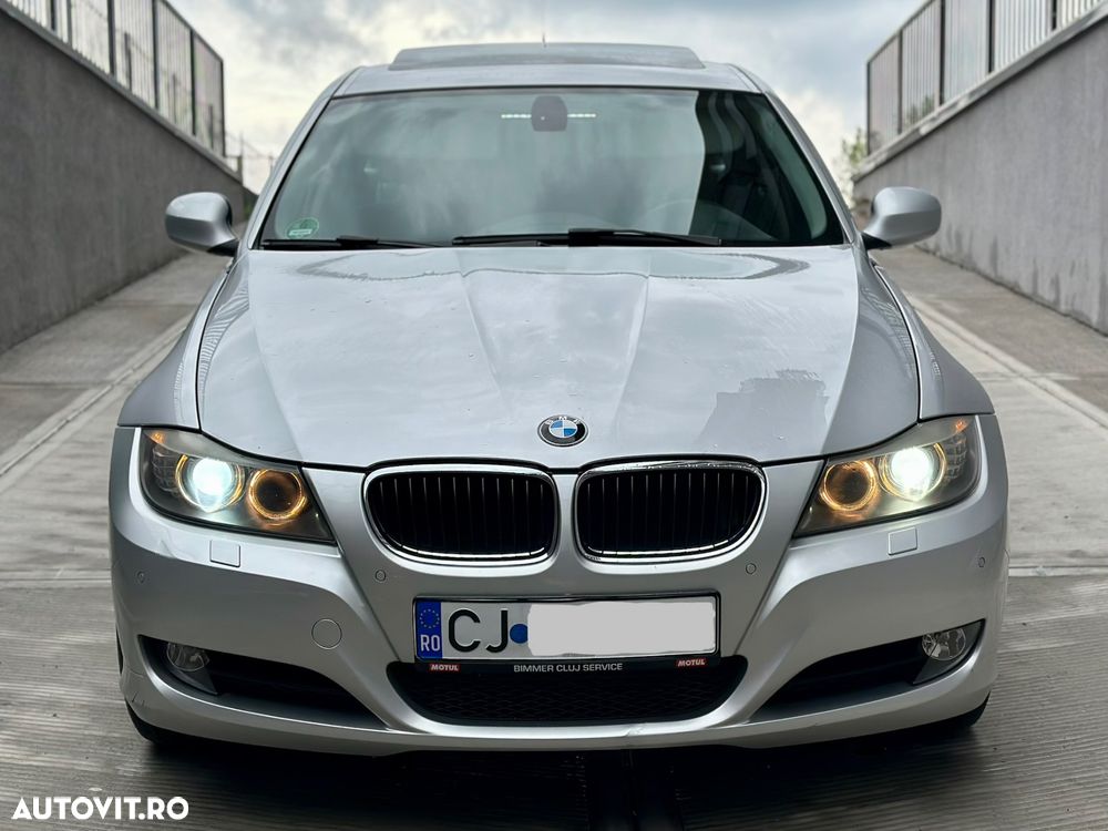 BMW Seria 3 320d DPF Aut. - 1