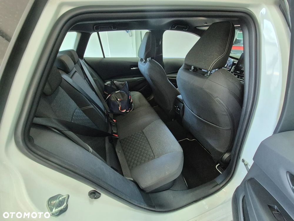 Toyota Corolla 1.8 Hybrid Style - 8