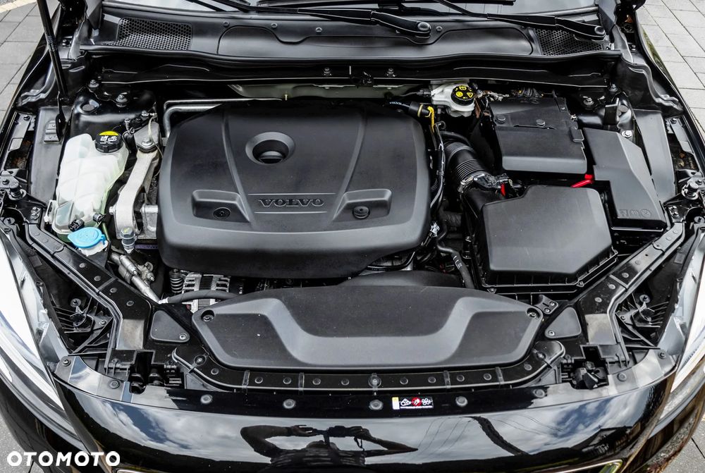 Volvo V40 T2 Drive-E Momentum - 30