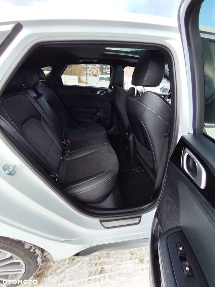 Kia ProCeed 1.5 T-GDI GT Line DCT - 32