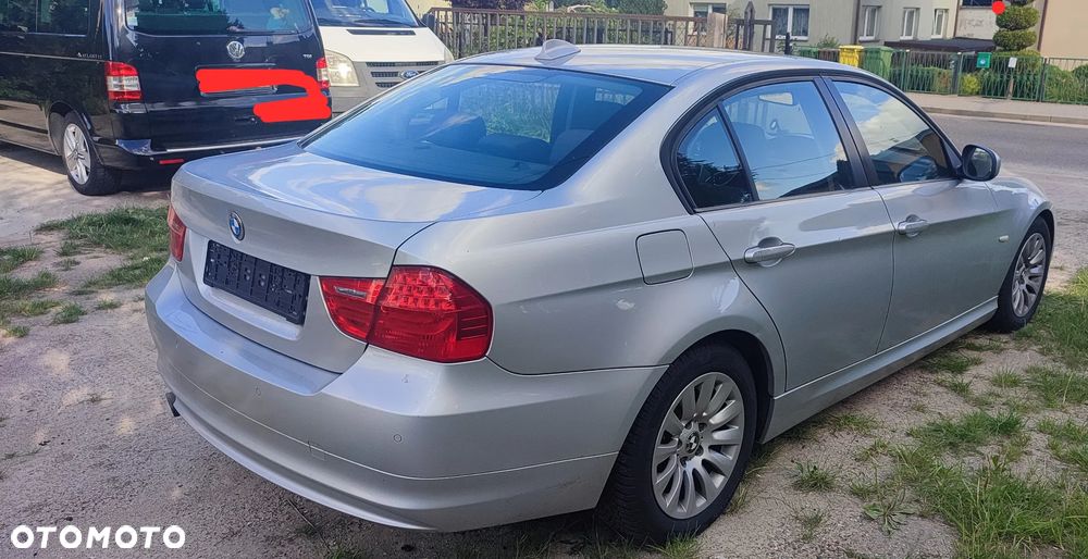 BMW Seria 3 318i - 8
