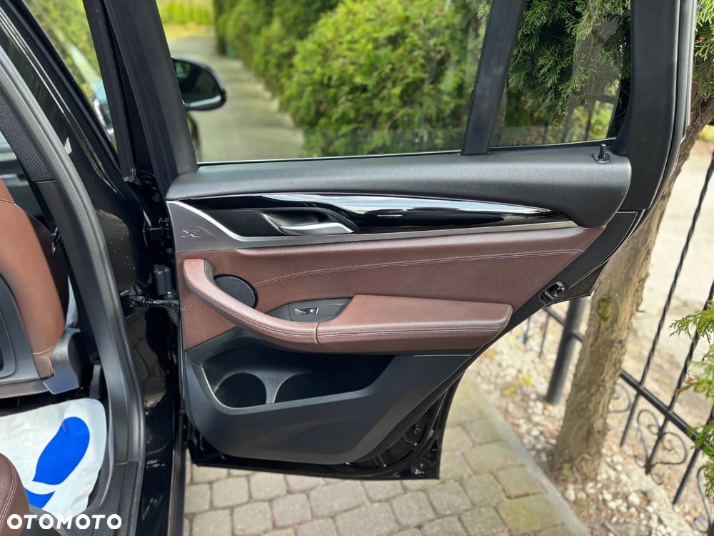 BMW X3 sDrive18d xLine sport - 15