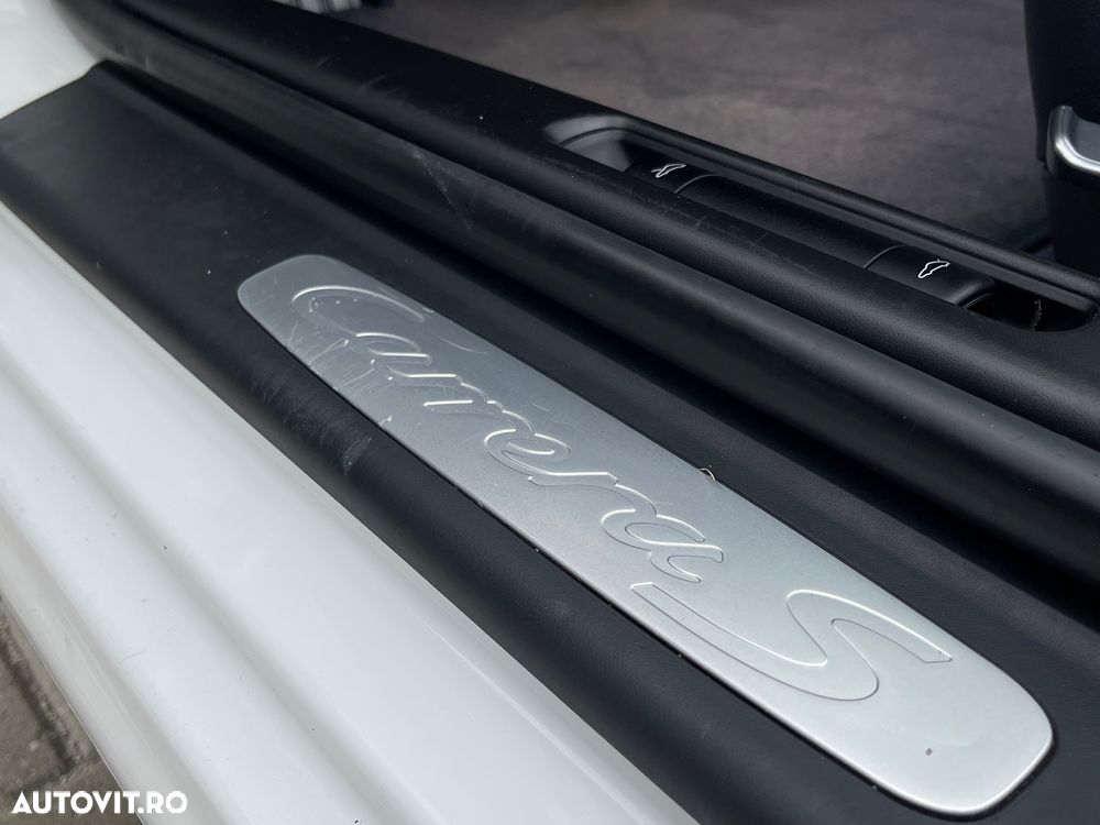 Porsche 911 Carrera S PDK - 16
