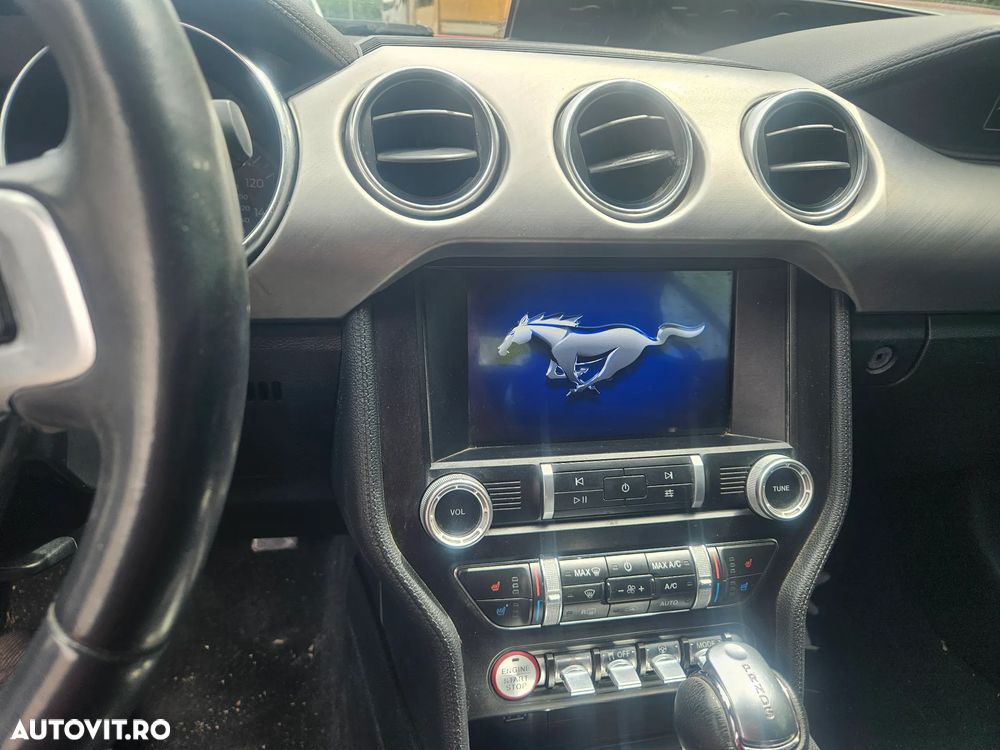 Ford Mustang Cabrio 2.3 Eco Boost - 9