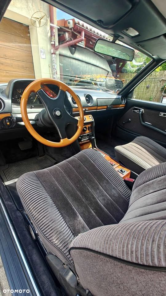Mercedes-Benz W123 - 5