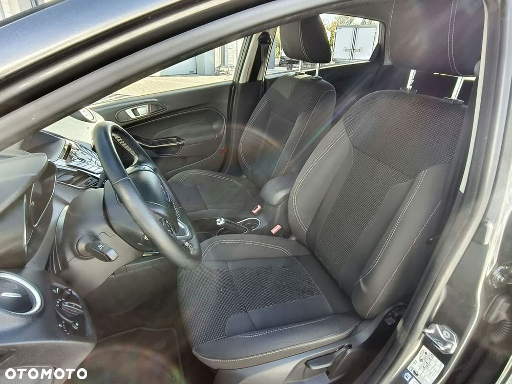 Ford Fiesta - 9