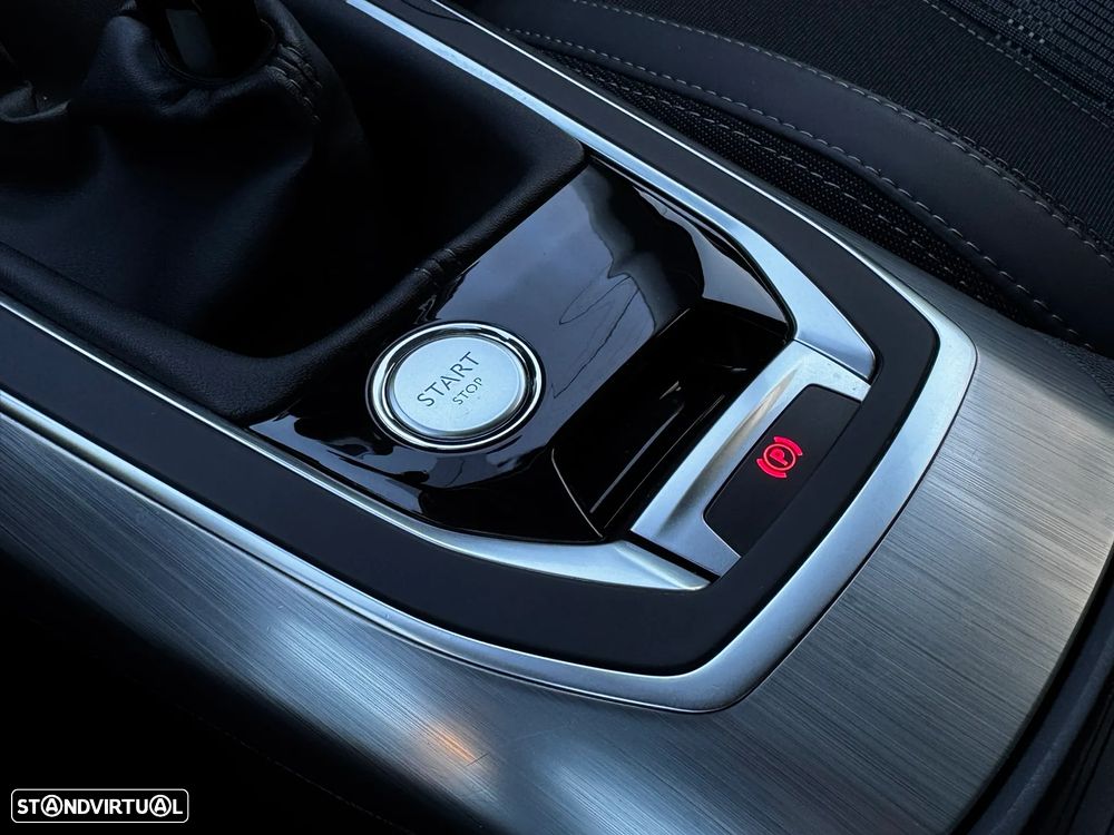 Peugeot 308 1.2 PureTech Allure - 16