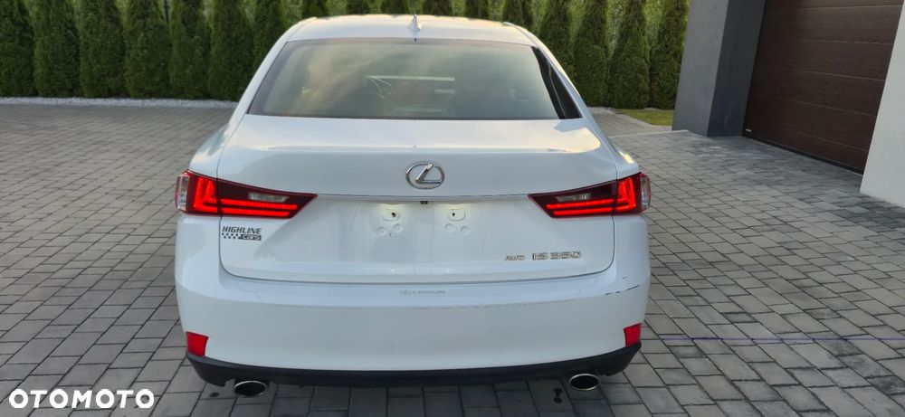 Lexus IS - 9