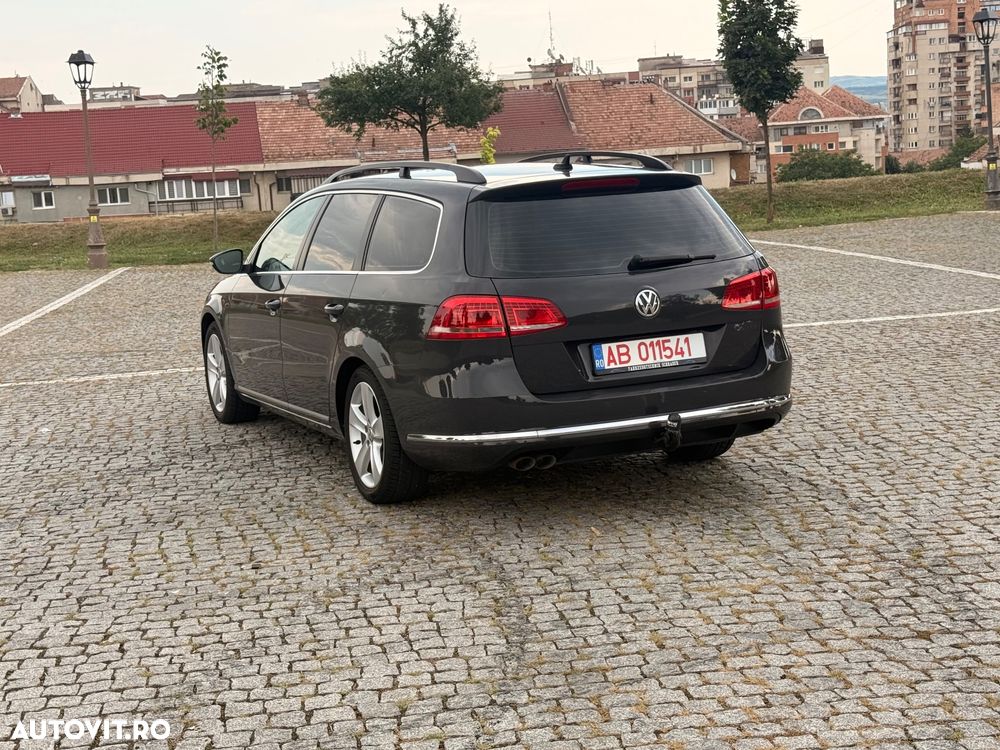 Volkswagen Passat 2.0 TDI DSG Highline - 7