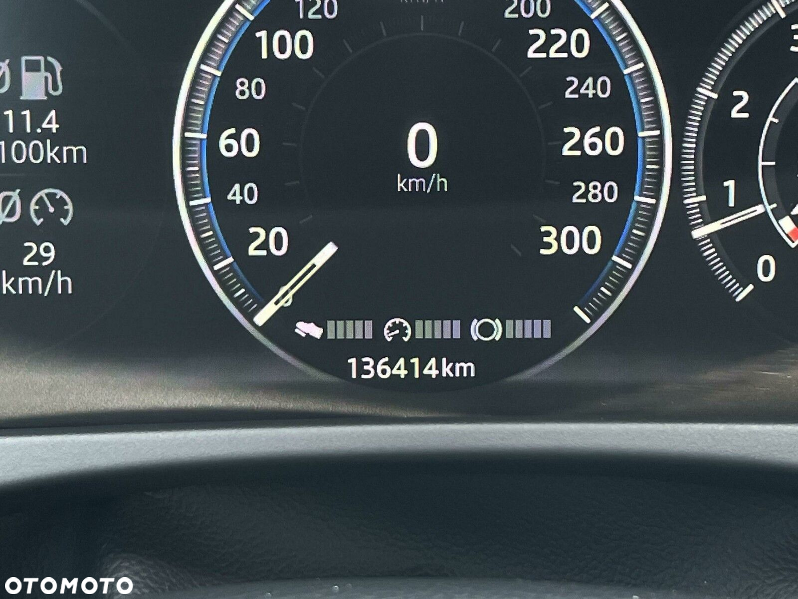 Jaguar XE 2.0 T Portfolio - 18
