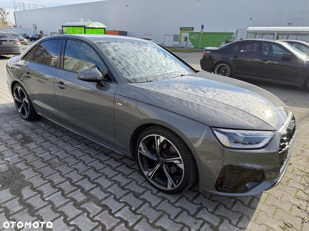 Audi A4 Limousine - 4