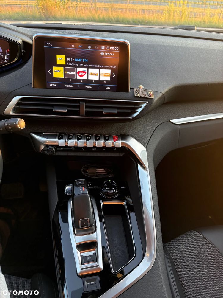 Peugeot 3008 1.6 PureTech GPF Allure S&S EAT8 - 9