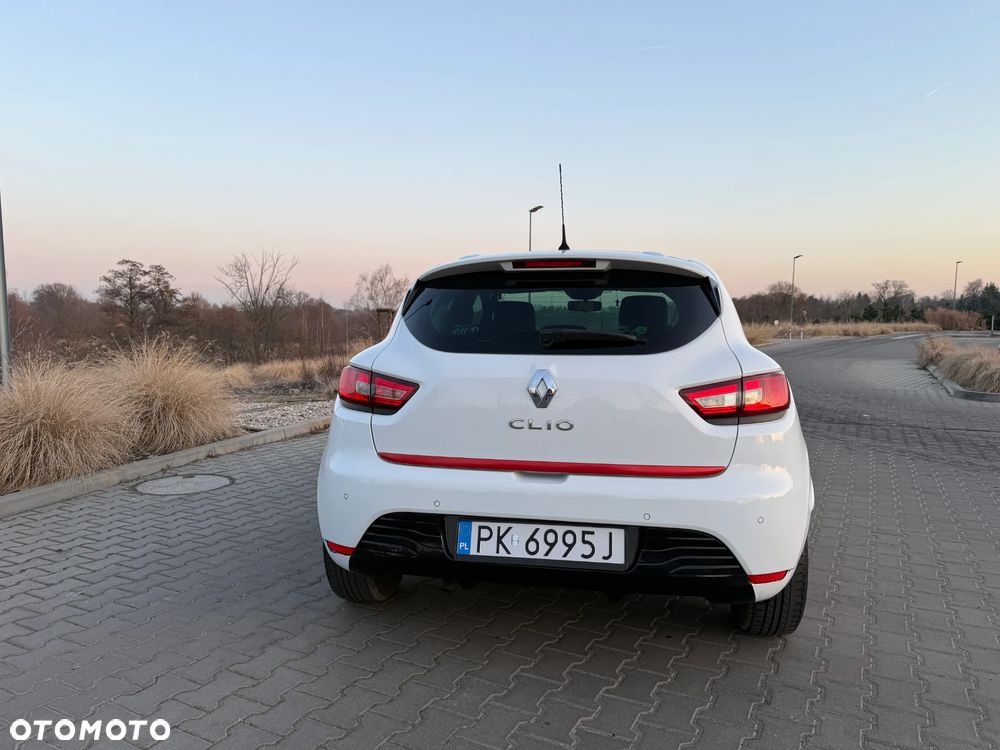 Renault Clio 1.5 dCi Zen - 12