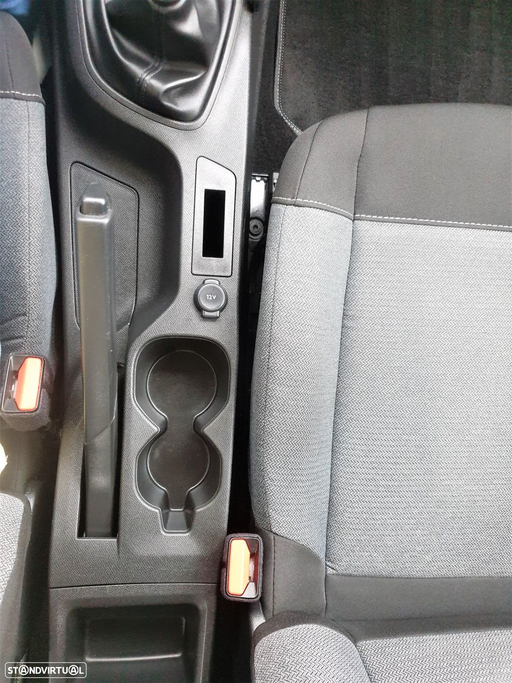 Citroën C4 BlueHDi 110 Stop&Start FEEL PACK - 29