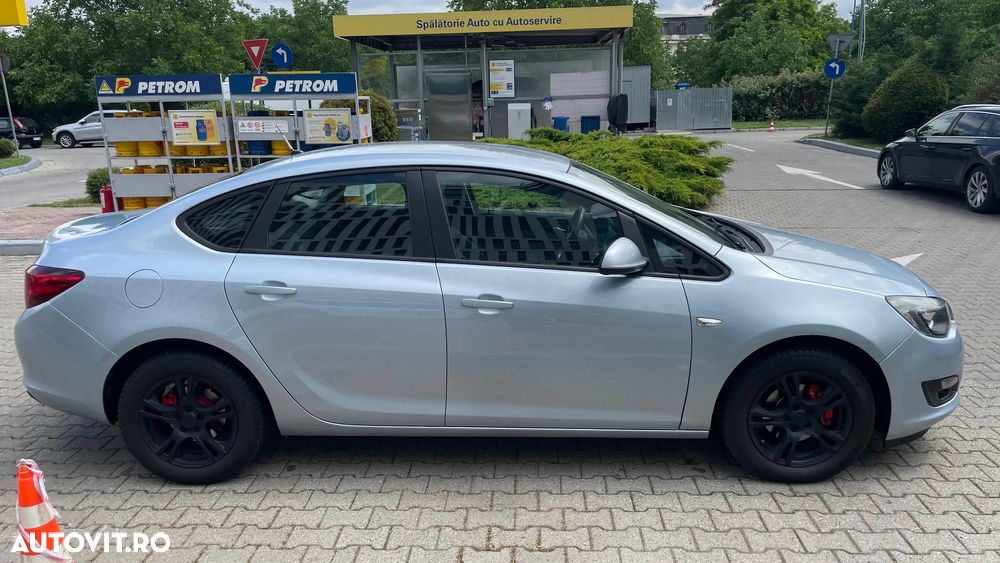 Opel Astra - 3