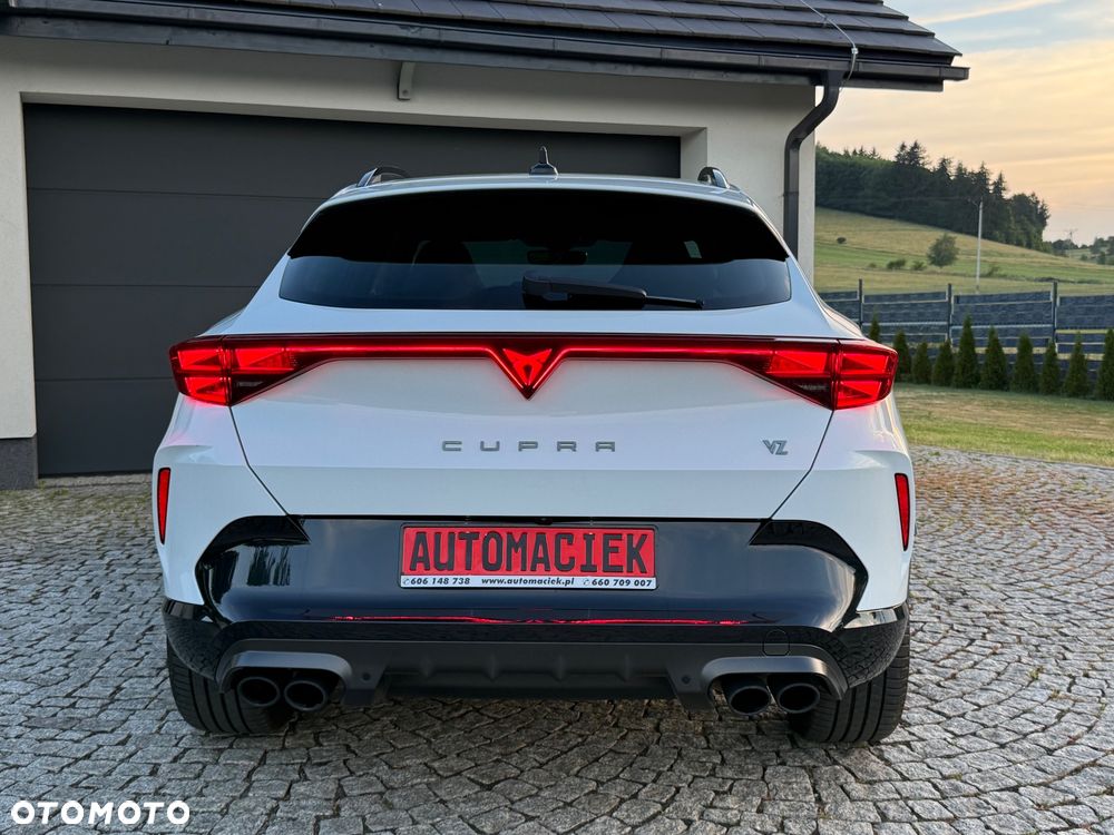 Cupra Formentor 2.0 TSI 4Drive DSG VZ Black Edition - 10