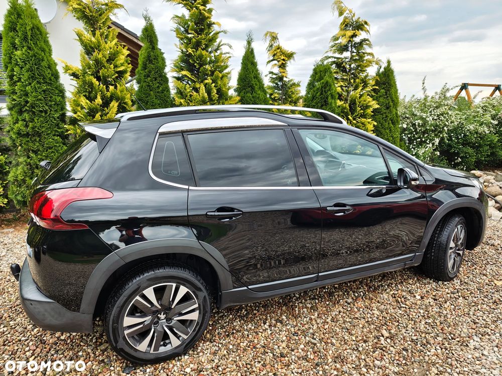 Peugeot 2008 1.2 Pure Tech GPF Allure S&S EAT6 - 7