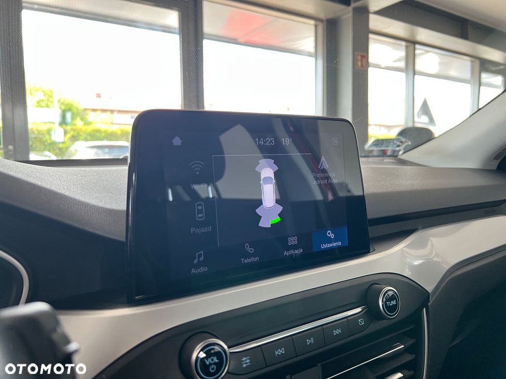 Ford Focus 1.0 EcoBoost Connected - 28