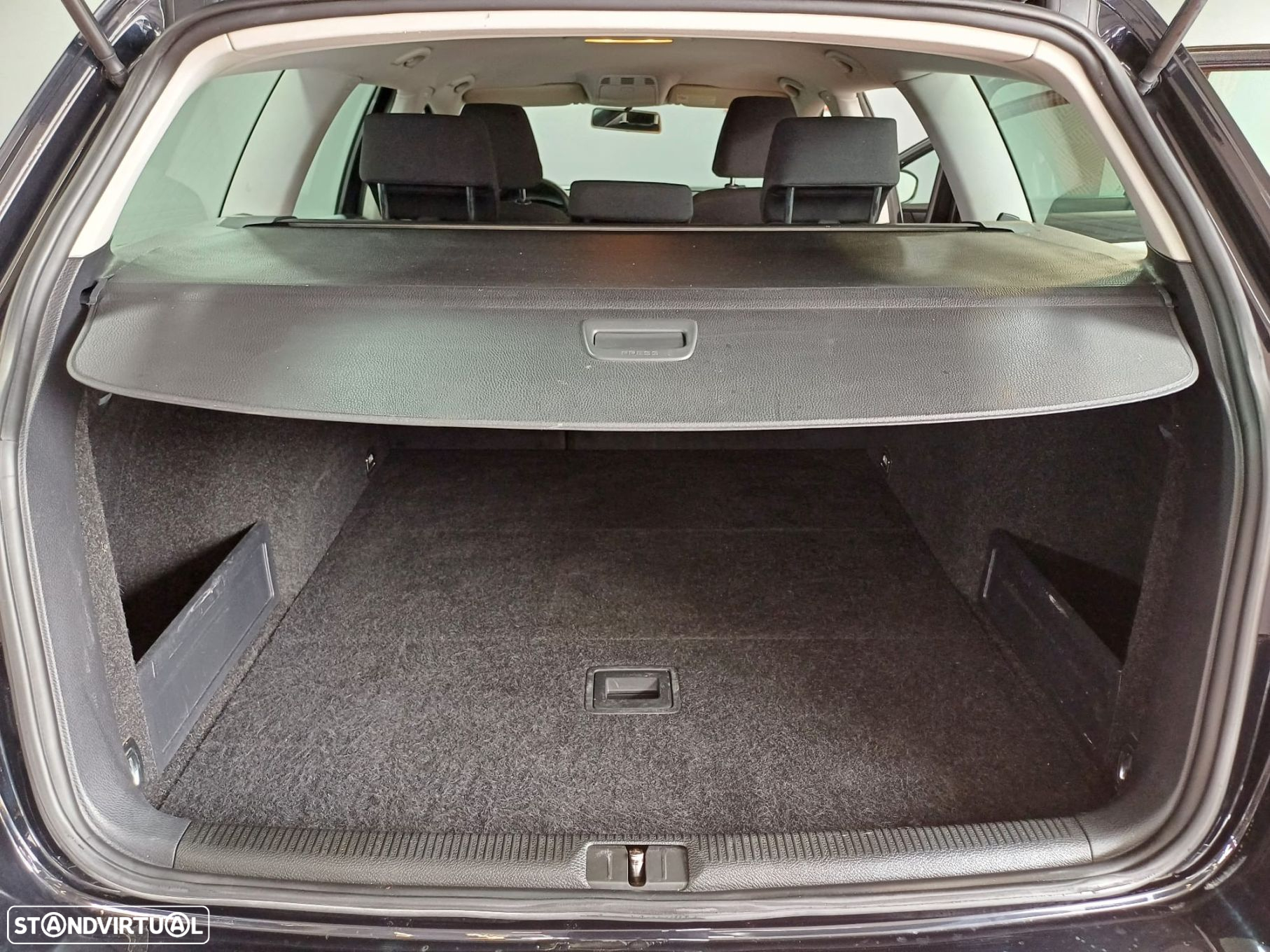 VW Passat - 20