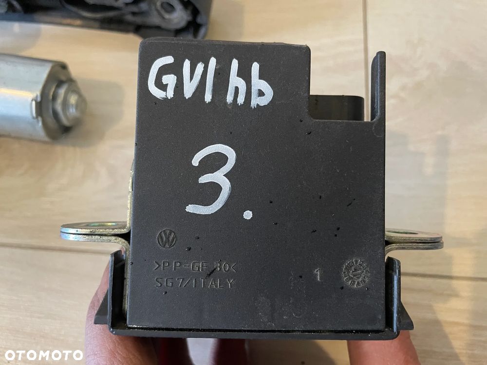 VW GOLF V VI HB KLAMKA ZAMEK RYGIEL SILNICZEK LAMPA LEWA PRAWA TYŁ osprzęt klapy - 5
