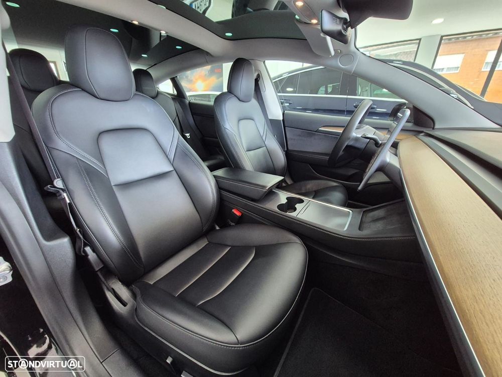 Tesla Model 3 Long Range Tração Traseira - 13