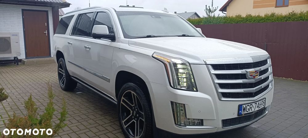 Cadillac Escalade - 13