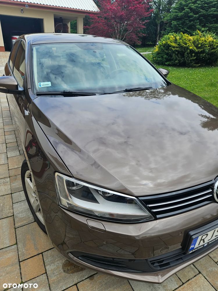 Volkswagen Jetta 1.2 TSI Comfortline - 14