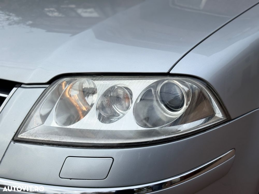 Volkswagen Passat Variant 2.5TDI 4Motion Highline - 14