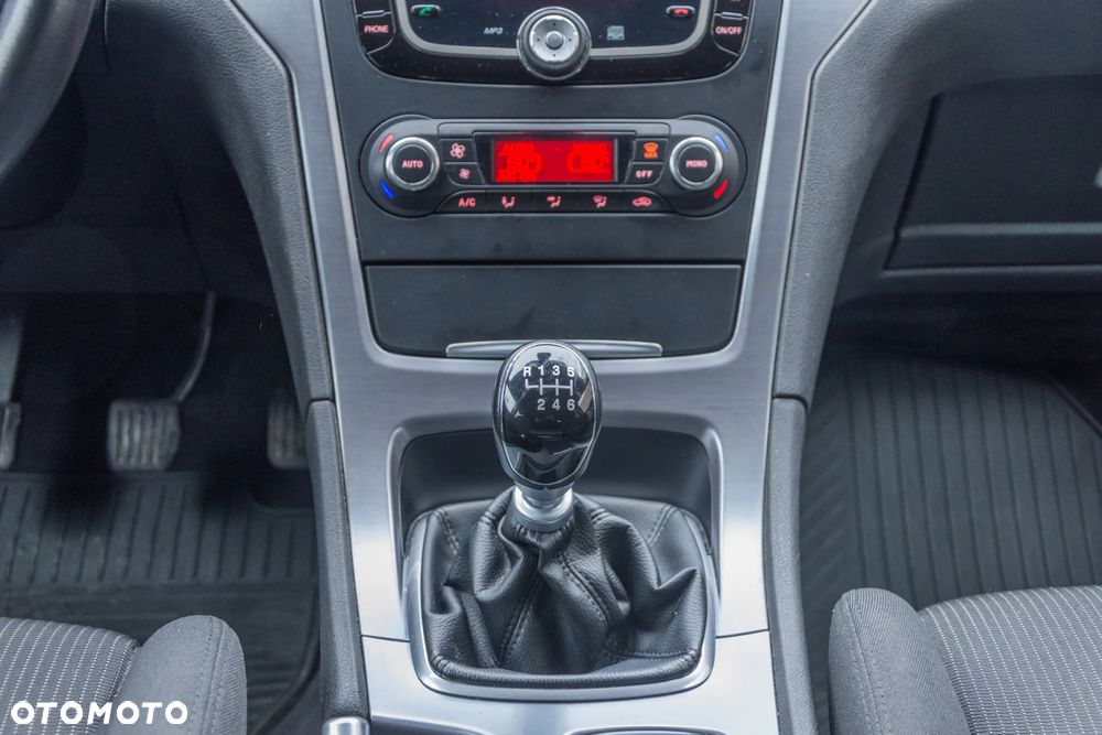 Ford Mondeo 2.0 TDCi Titanium - 15