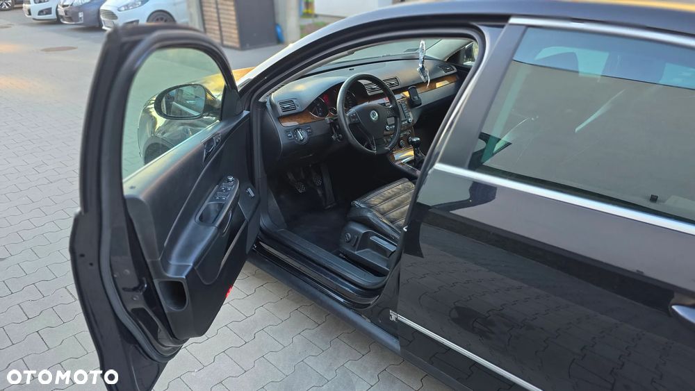Volkswagen Passat 2.0 FSI Comfortline - 10