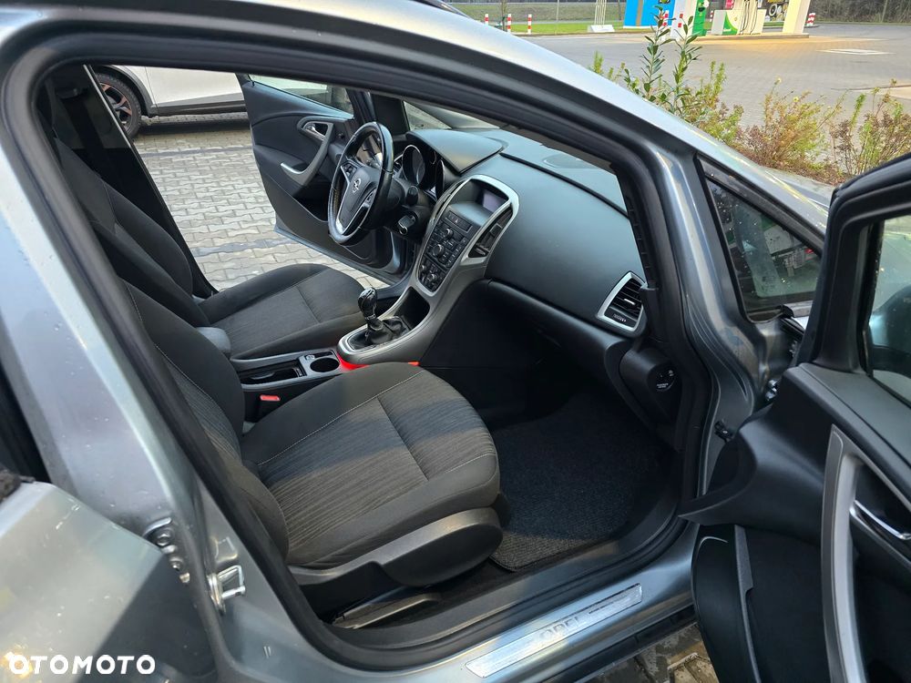 Opel Astra 1.4 Turbo Edition - 10