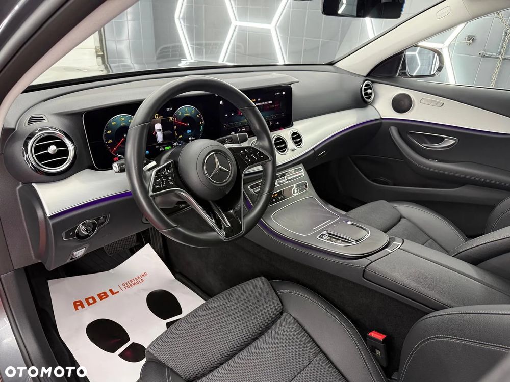 Mercedes-Benz Klasa E 300 de 4Matic 9G-TRONIC Avantgarde - 26