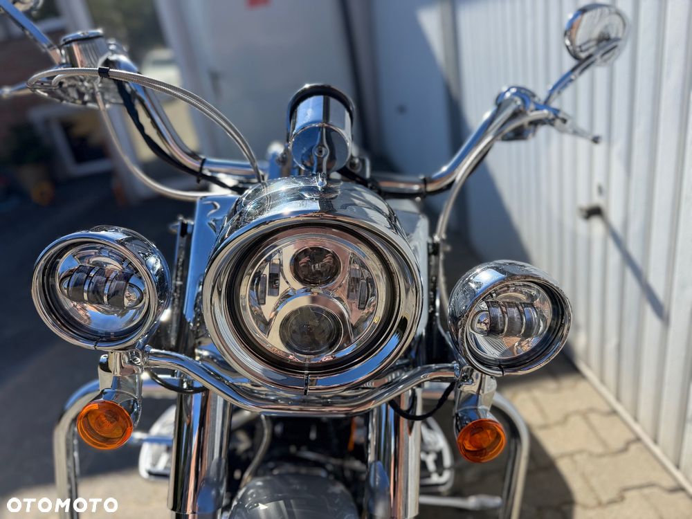 Harley-Davidson Touring Road King - 17