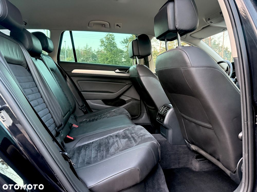 Volkswagen Passat - 20