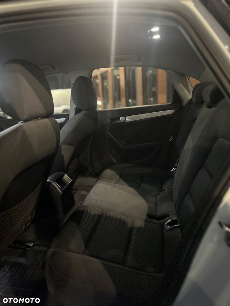 Audi A4 Limousine - 10