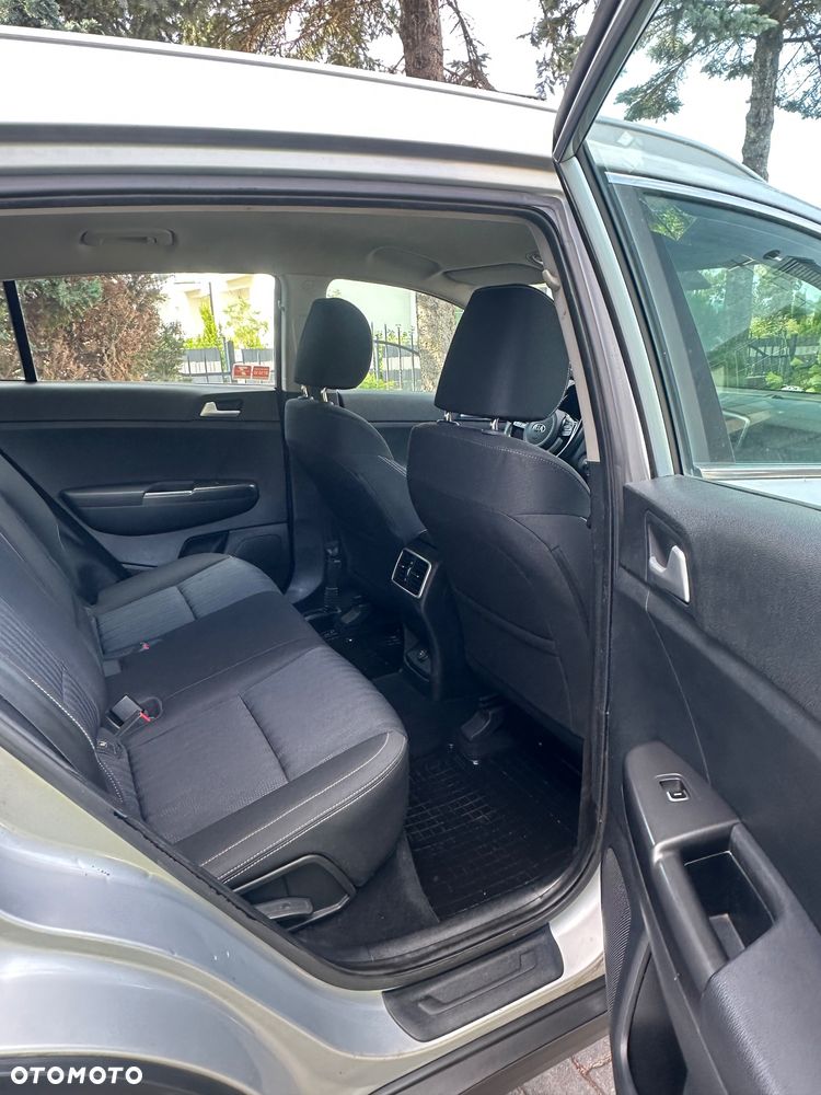 Kia Sportage 1.6 T-GDI Business Line 4WD - 32