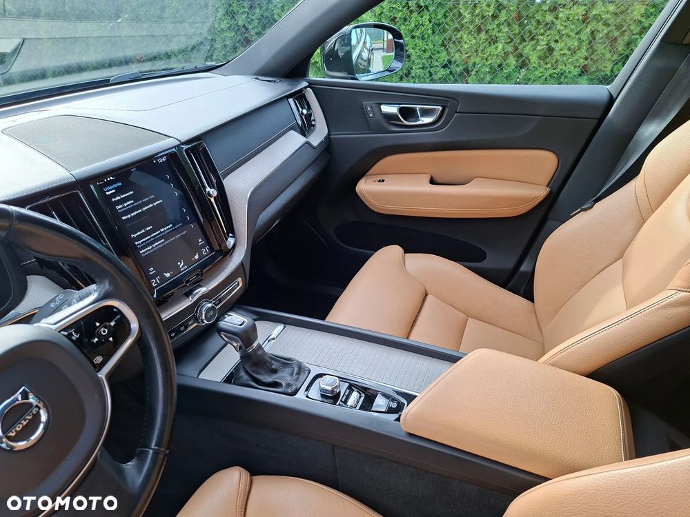 Volvo Xc60 2019 photo 4