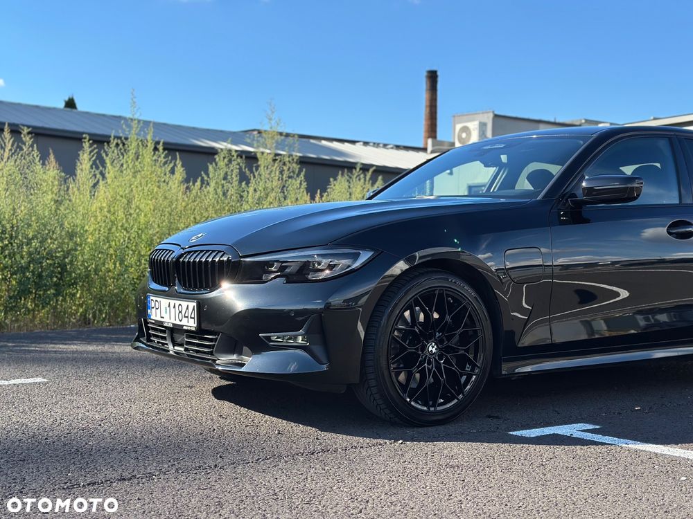 BMW Seria 3 330e Sport Line sport - 5