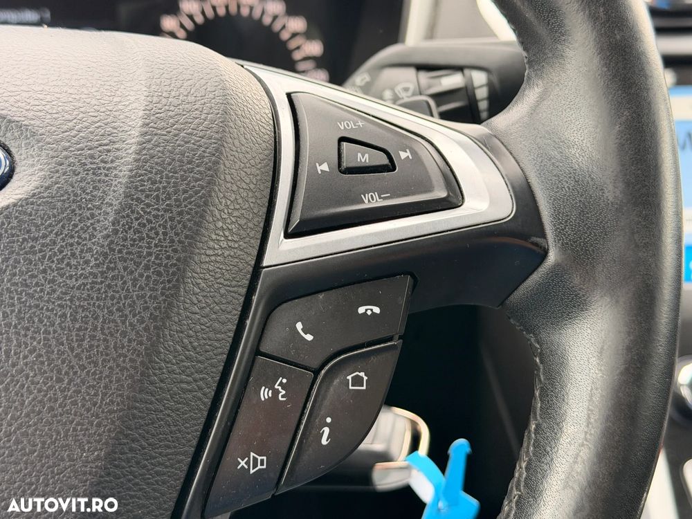 Ford Mondeo - 17