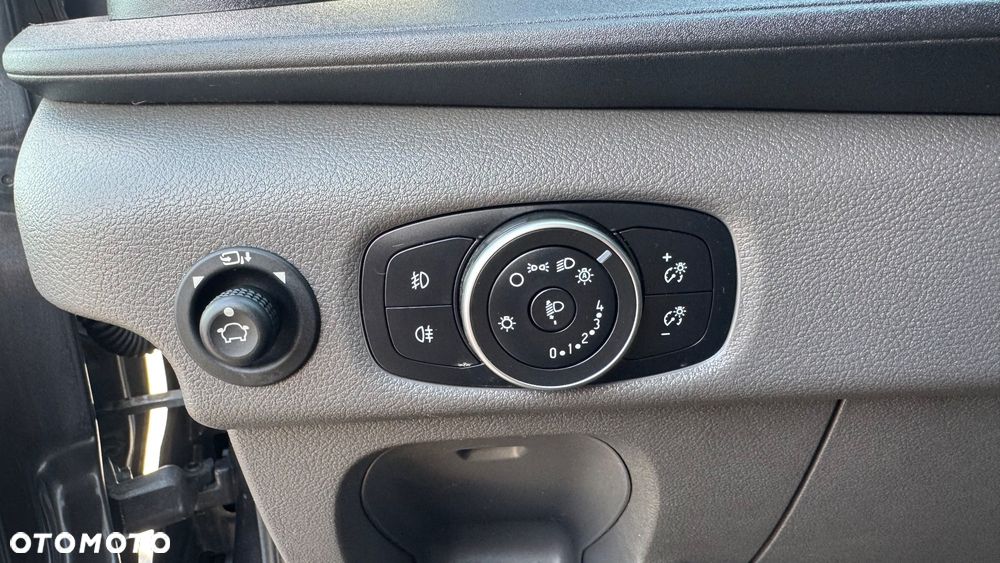 Ford Transit - 17