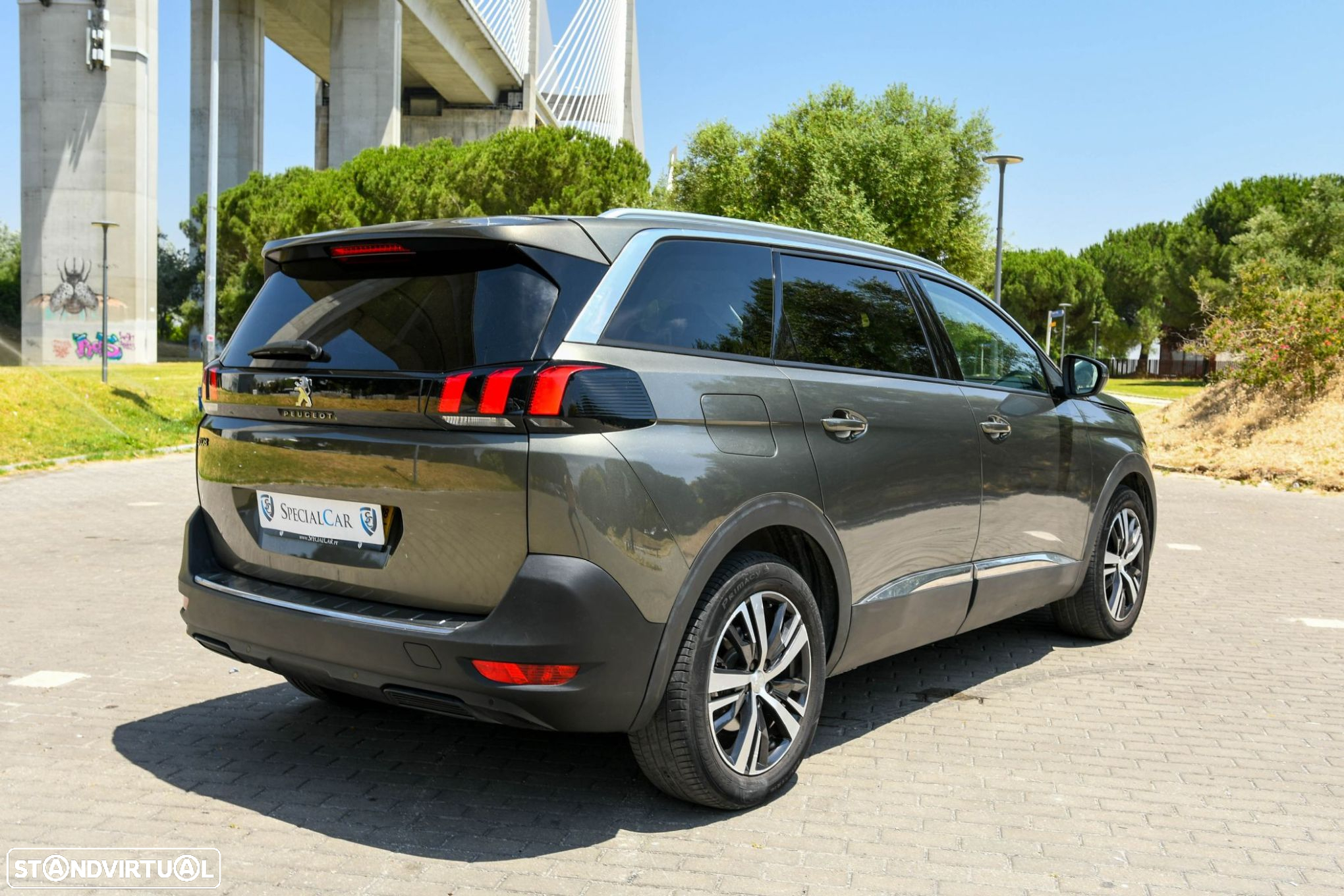 Peugeot 5008 1.5 BlueHDi Allure EAT8 - 5