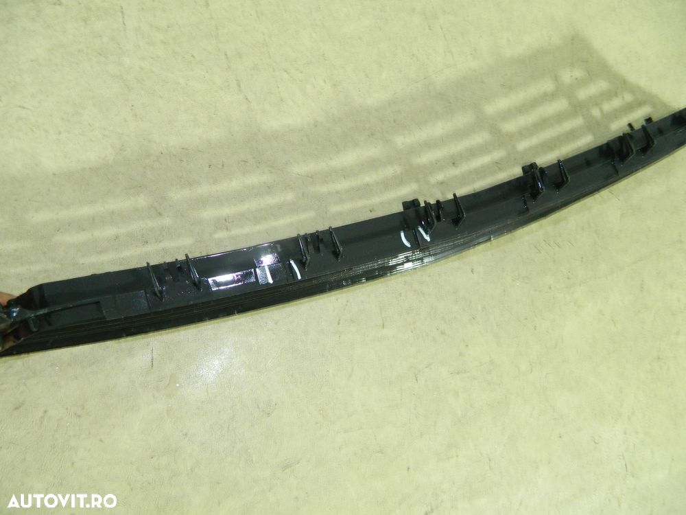 Grila inferioara dintre proiectoare, Opel Corsa C facelift, 2003, 2004, 2005, 2006,, 13120833 - 4